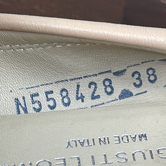 AGL Ballet Cap Toe Flats with Chain at Toes Nude Beige Gold Sz 38 US 7.5 - Picture 8 of 10